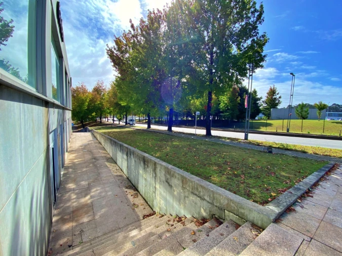 Loja para Arrendamento em Moreira Foto 15