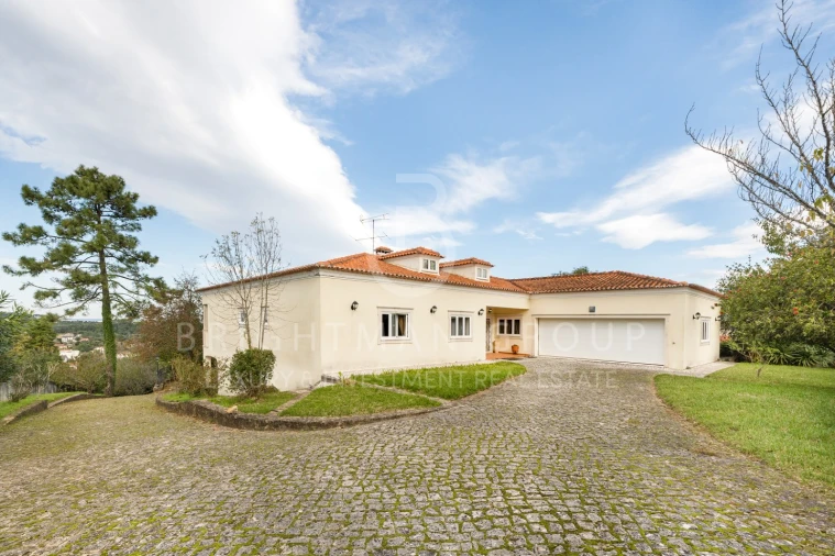 Moradia T5 para Venda em Assafarge e Antanhol