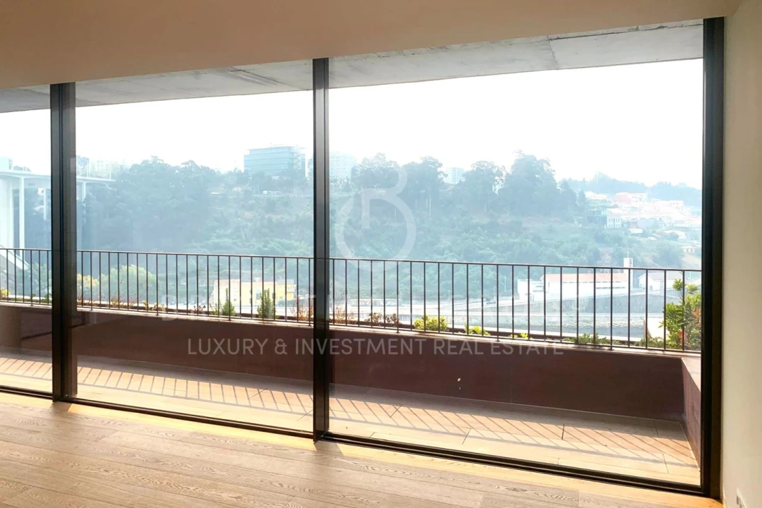 Apartamento T3 para Venda em Lordelo do Ouro e Massarelos Foto 9
