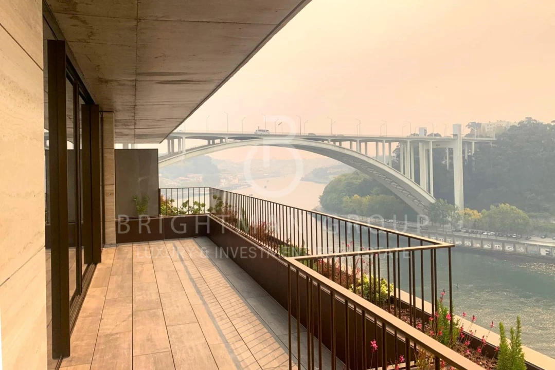Apartamento T3 para Venda em Lordelo do Ouro e Massarelos Foto 14