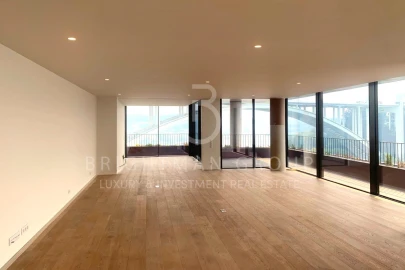 Apartamento T3 para Venda em Lordelo do Ouro e Massarelos