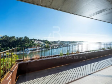 Apartamento T3 para Venda em Lordelo do Ouro e Massarelos