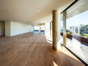 Apartamento T3 para Venda em Lordelo do Ouro e Massarelos