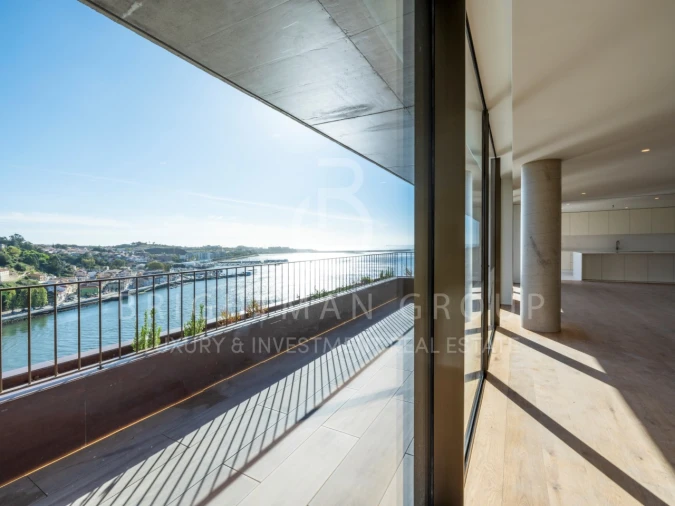 Apartamento T3 para Venda em Lordelo do Ouro e Massarelos Foto 12