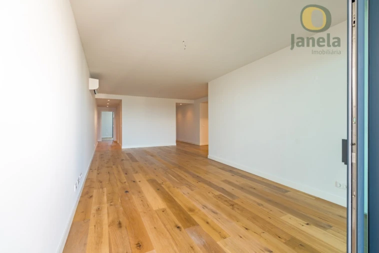 Apartamento T3 para Venda em Moncarapacho e Fuseta Foto 3