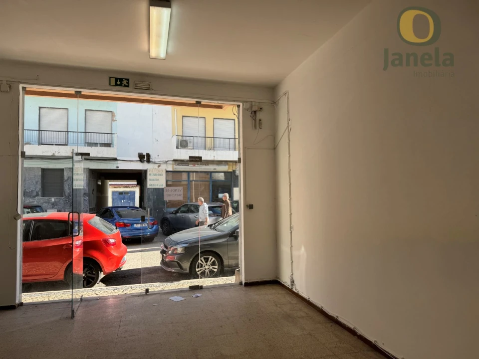 Loja para Venda em Faro (Sé e São Pedro) Foto 3