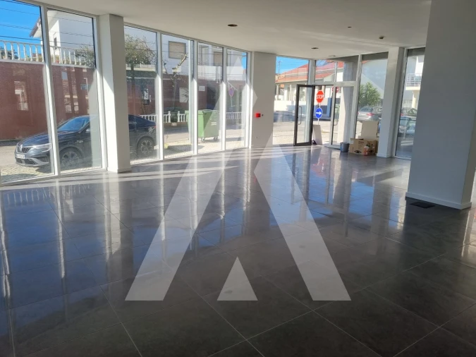 Loja para Venda em Meirinhas Foto 2