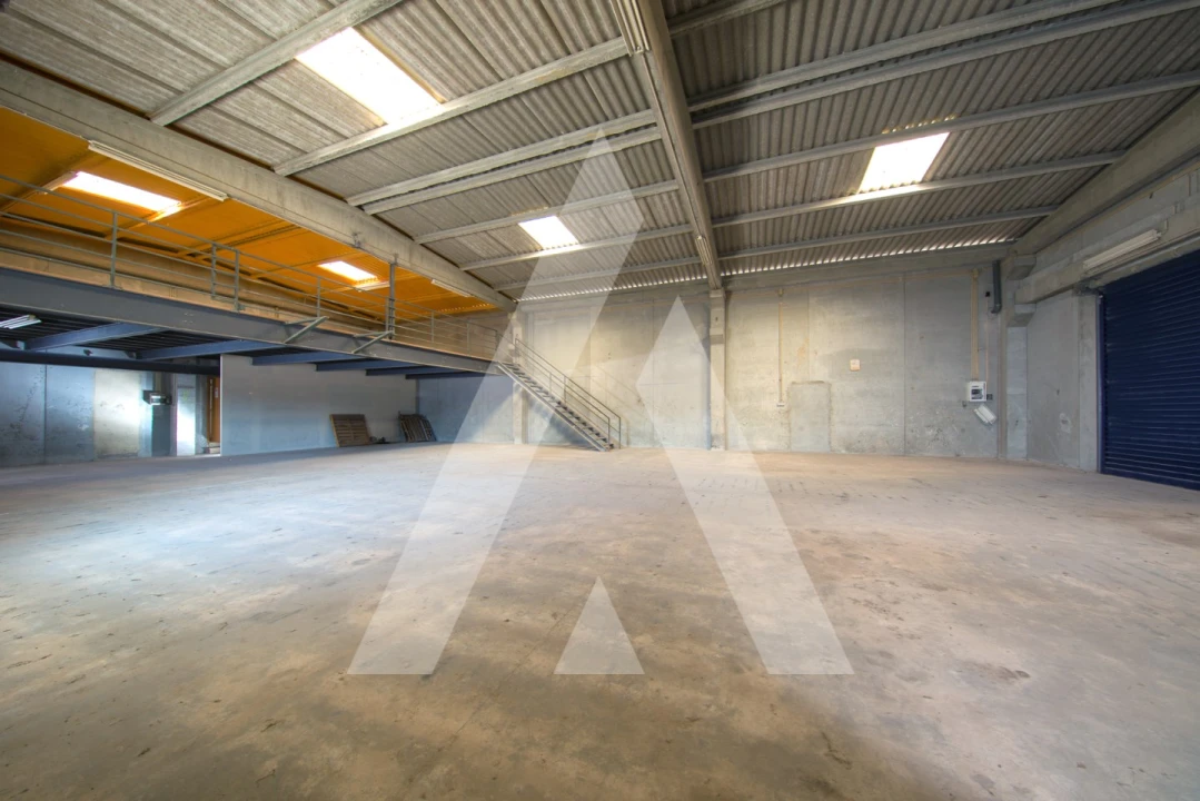 Armazém para Venda em Vermoil Foto 4