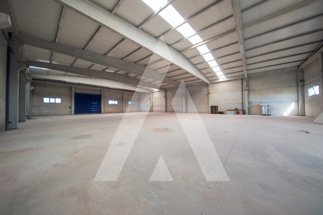 Armazém para Venda em Vermoil Foto 9