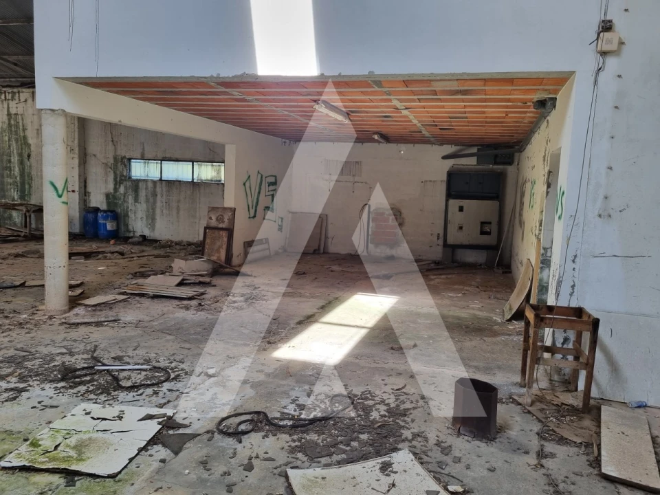 Armazém para Venda em Maceira Foto 12