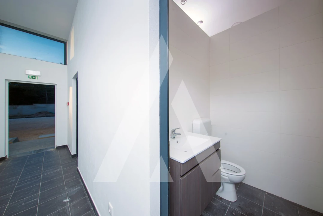 Armazém para Venda em Maceira Foto 12