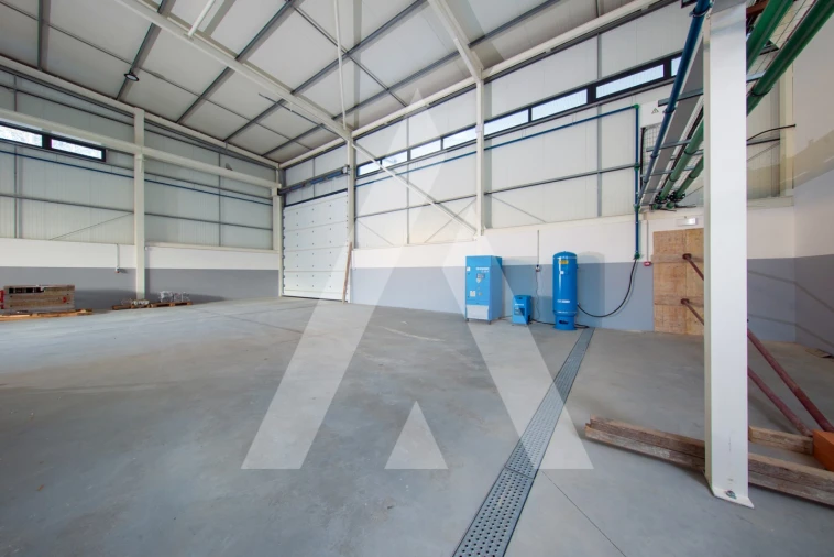 Armazém para Venda em Maceira Foto 4