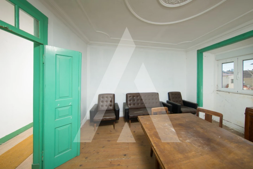 Prédio para Venda em Louriçal Foto 3