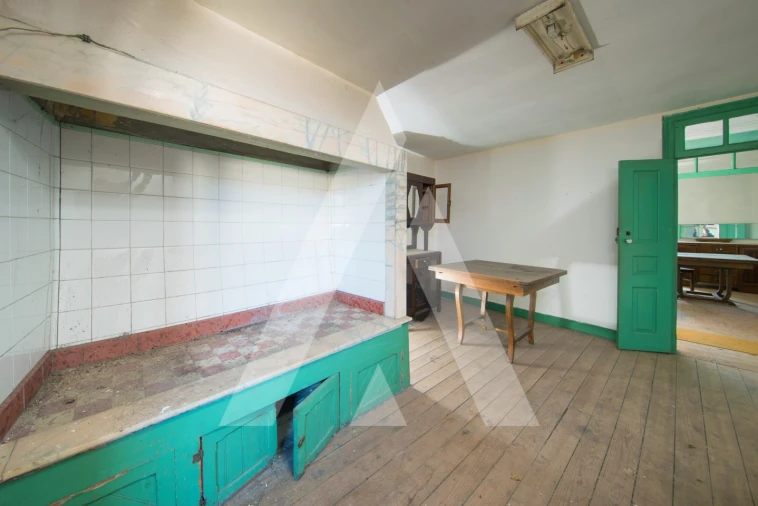 Prédio para Venda em Louriçal Foto 13