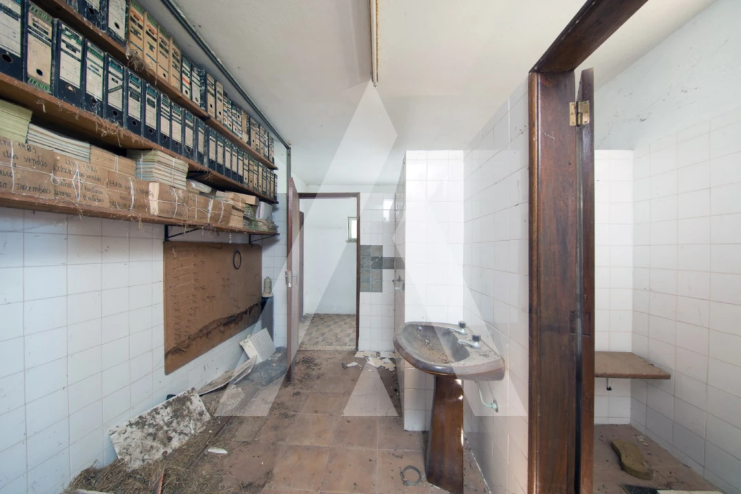 Armazém para Venda em Redinha Foto 8