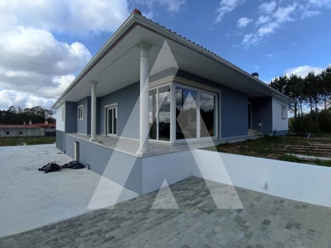 Moradia T3 para Venda em Bidoeira de Cima Foto 4