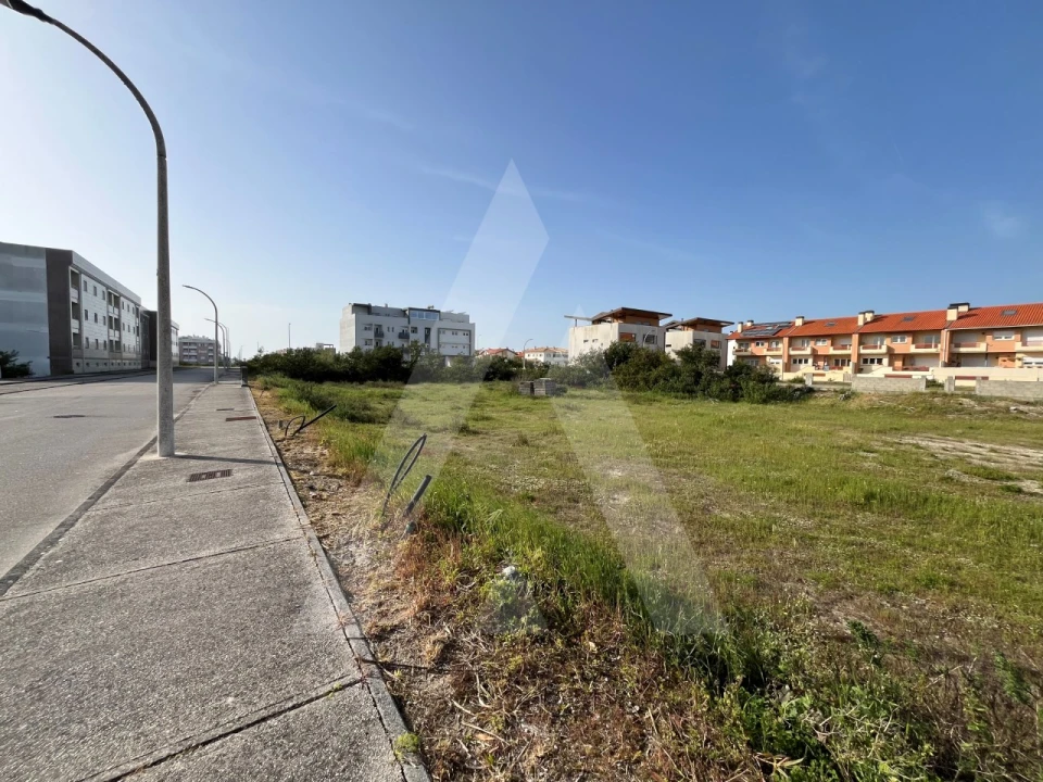 Terreno para Venda em Gafanha da Boa Hora Foto 1