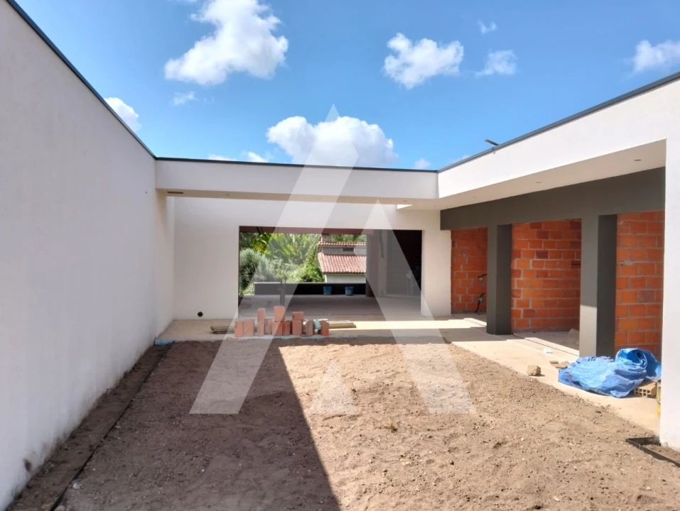 Moradia T3 para Venda em Lanheses Foto 10