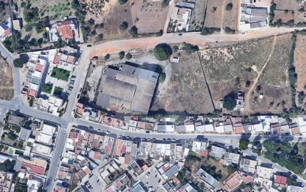 Terreno para Venda em Quelfes