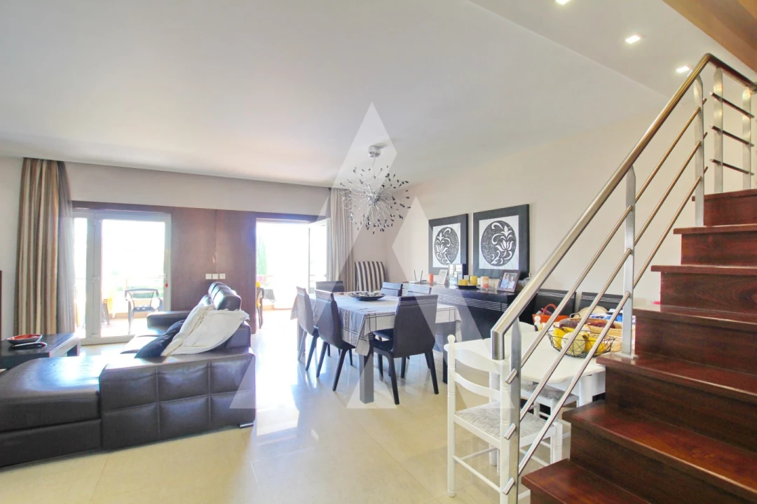 Apartamento T2 para Venda em Quarteira Foto 4