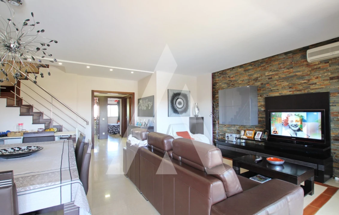 Apartamento T2 para Venda em Quarteira Foto 3
