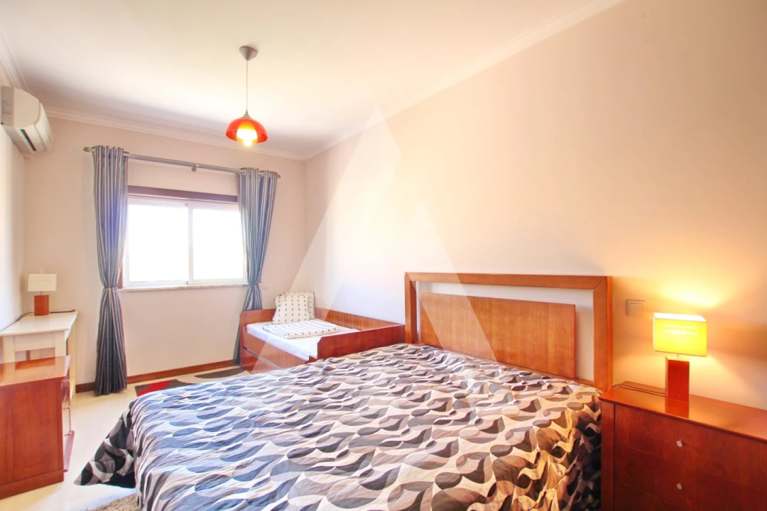 Apartamento T2 para Venda em Quarteira Foto 10
