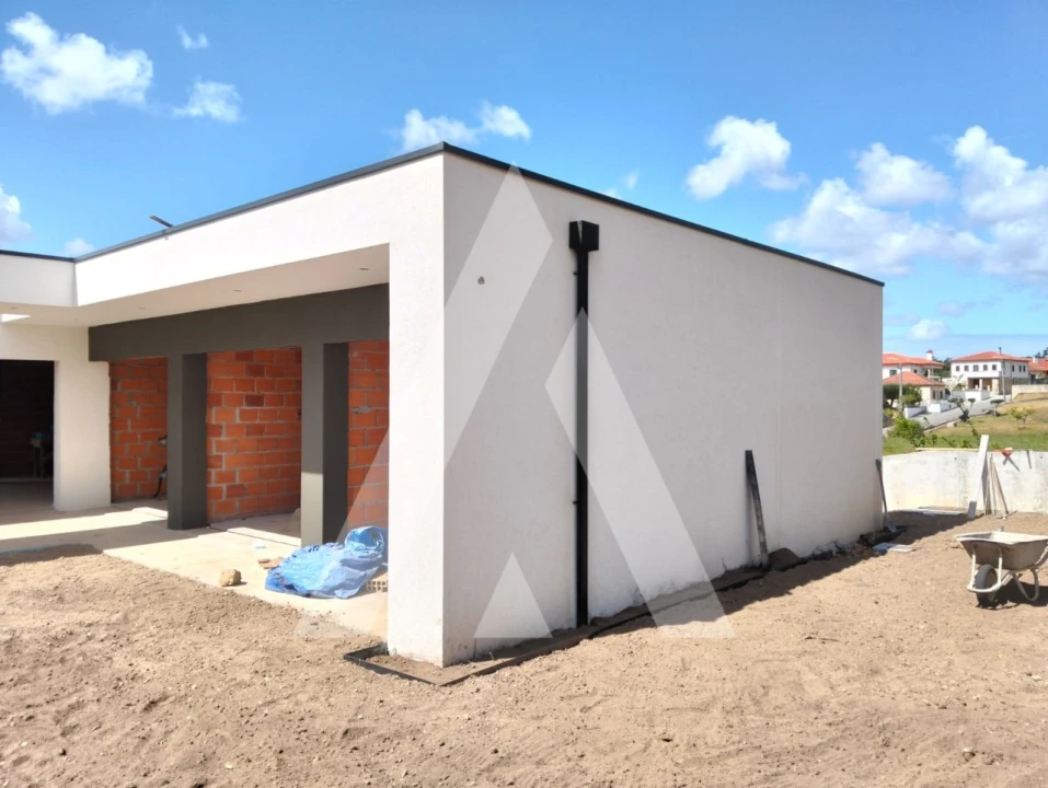 Moradia T3 para Venda em Lanheses Foto 12