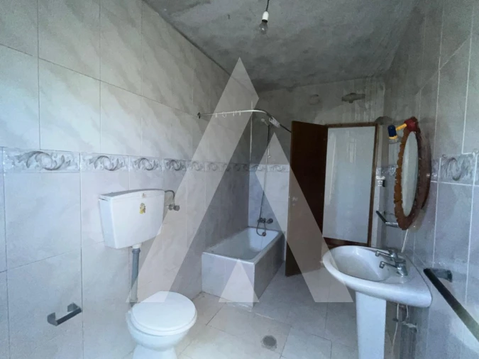 Moradia T4 para Venda em Amor Foto 14