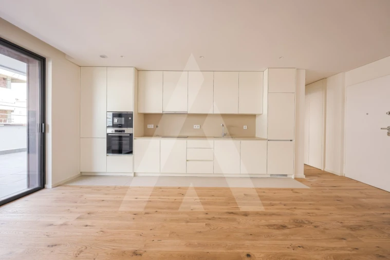 Apartamento T3 para Venda em Glória e Vera Cruz Foto 3