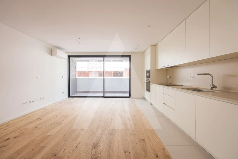 Apartamento T3 para Venda em Glória e Vera Cruz Foto 17