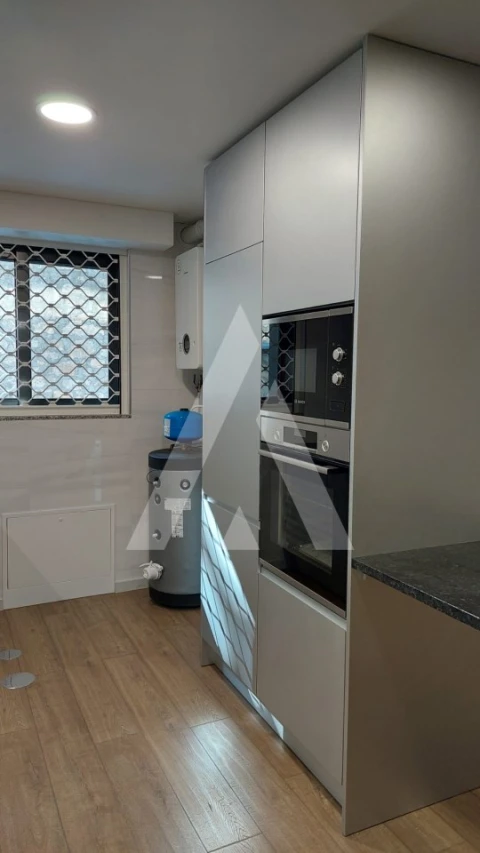 Apartamento T2 para Venda em Cedofeita, Santo Ildefonso, Sé, Miragaia, São Nicolau e Vitória
