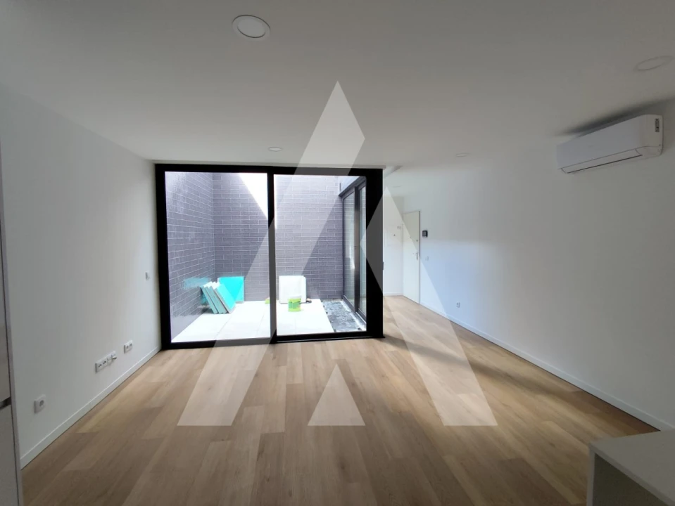 Apartamento T1 para Venda em Glória e Vera Cruz Foto 13