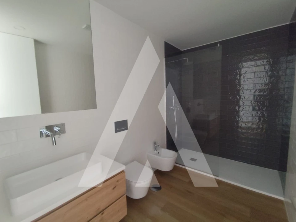 Apartamento T1 para Venda em Glória e Vera Cruz Foto 21