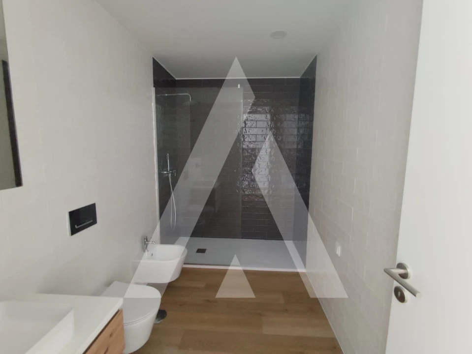 Apartamento T1 para Venda em Glória e Vera Cruz Foto 22