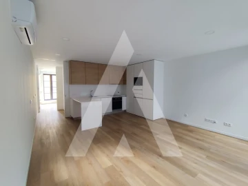 Apartamento T1 para Venda em Glória e Vera Cruz
