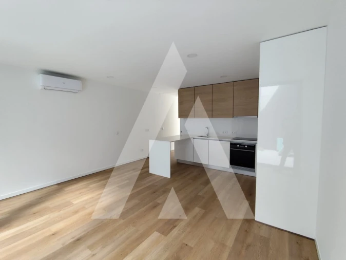 Apartamento T1 para Venda em Glória e Vera Cruz Foto 5