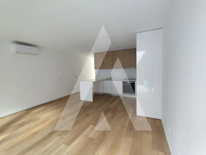 Apartamento T1 para Venda em Glória e Vera Cruz Foto 6