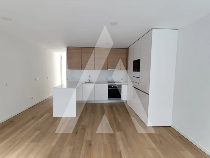 Apartamento T1 para Venda em Glória e Vera Cruz Foto 3