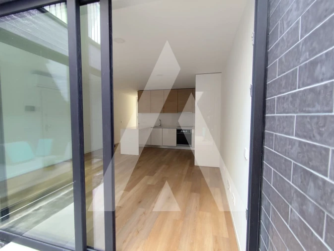 Apartamento T1 para Venda em Glória e Vera Cruz Foto 8