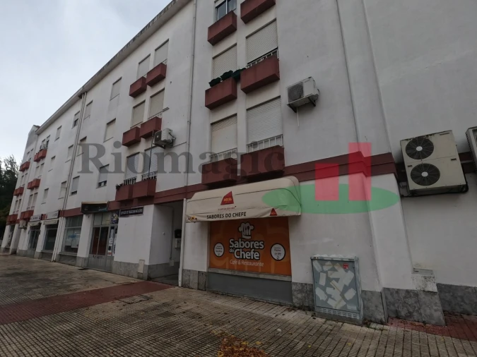 Negócio para Venda em Almeirim Foto 2