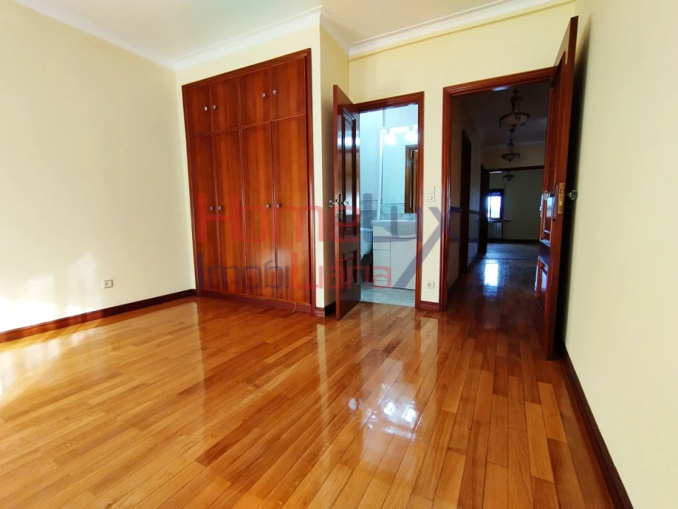 Moradia T3 para Venda em Campanhã Foto 28
