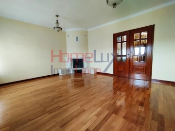 Moradia T3 para Venda em Campanhã