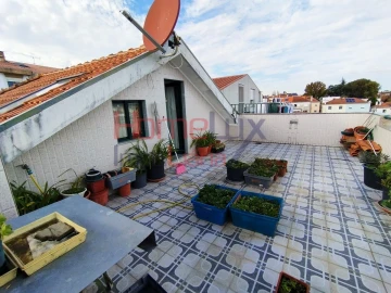 Moradia T3 para Venda em Campanhã