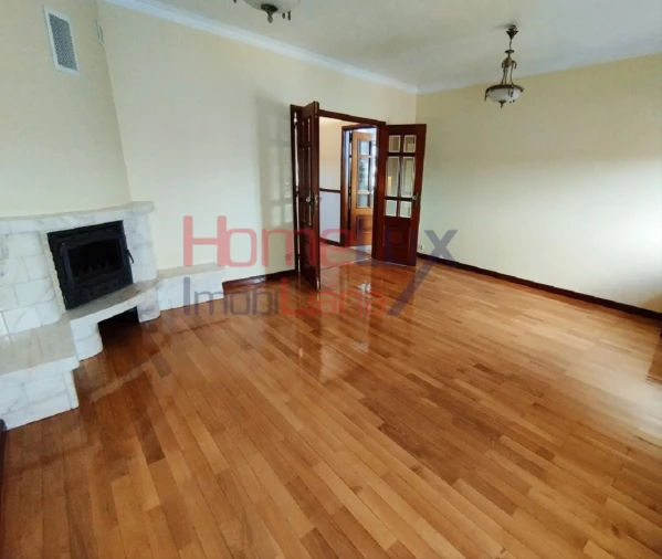 Moradia T3 para Venda em Campanhã Foto 2