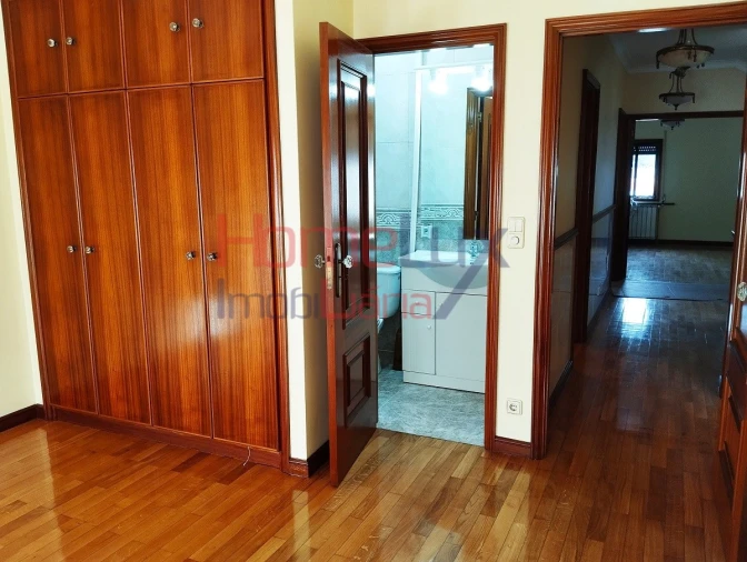 Moradia T3 para Venda em Campanhã Foto 29