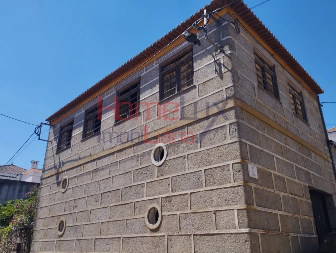 Armazém para Venda em Felgar e Souto da Velha