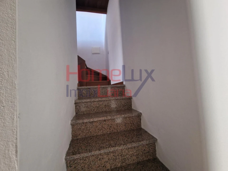 Moradia T2 para Venda em Tarouca e Dálvares Foto 21