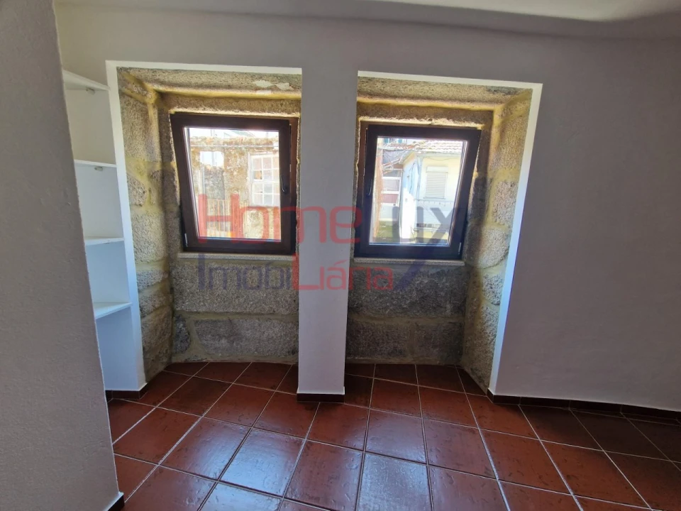 Moradia T2 para Venda em Tarouca e Dálvares Foto 23