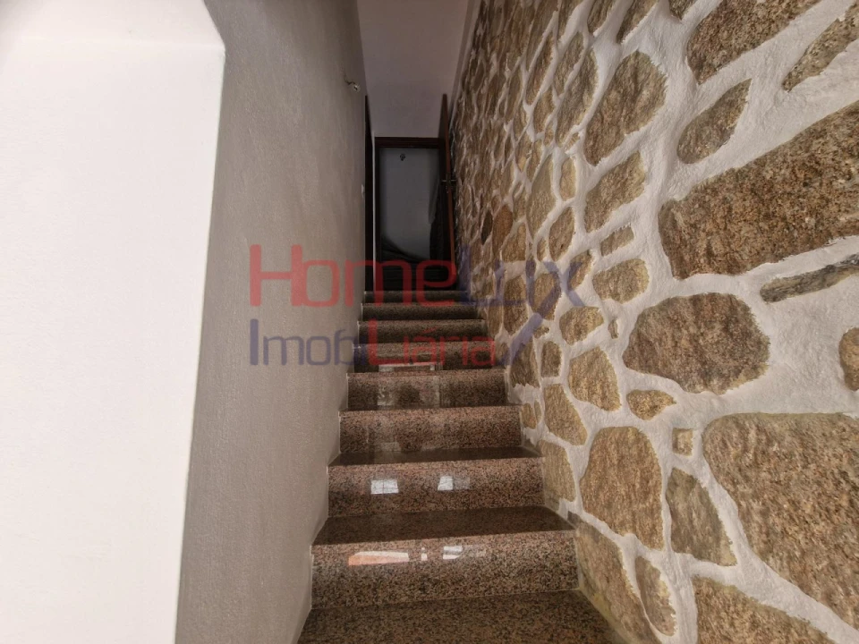 Moradia T2 para Venda em Tarouca e Dálvares Foto 26