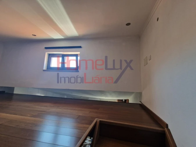 Moradia T2 para Venda em Tarouca e Dálvares Foto 6